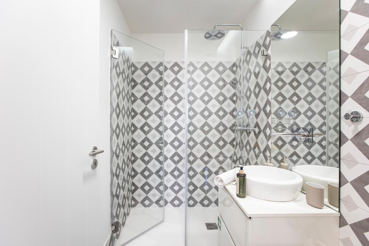 Homely Studio W/ Ac Near Marques By Lovelystay Porto Exterior foto